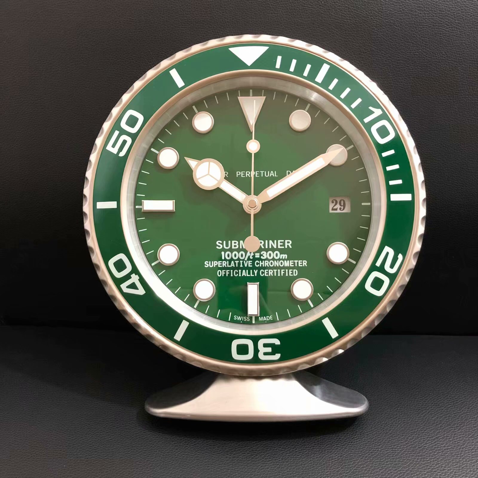 R SUB Desk Clock - Green Wall Clock with Luminous - Click Image to Close